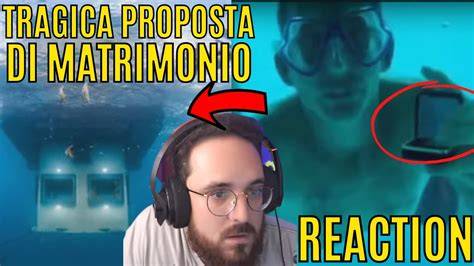 Tragica proposta sott’acqua timeline