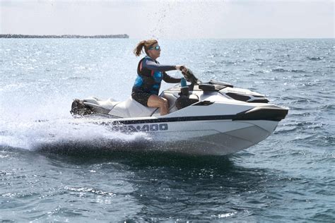 moto d'acqua innovativa e test di immersione