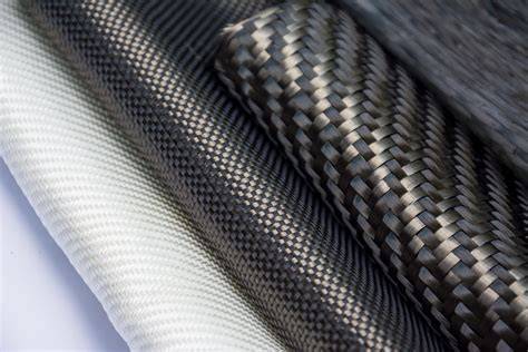 riparazione kevlar carbonio dettaglio superficie