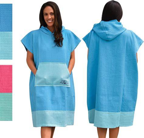 immagine di poncho da surf con cappuccio